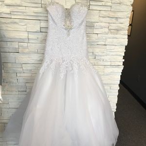 wedding dress